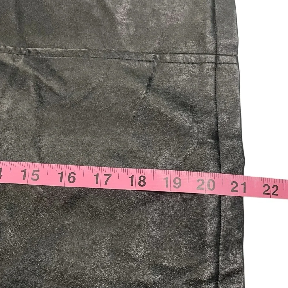 Betsey Johnson EUC Girls size 7/8 adorable faux leather moto jacket fleece lined